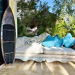 Ground Floor Paradise With Marina View And Pool Paddleboard Included