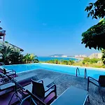Residencia Frente Al Mar Con Jacuzzi Y Vista A La Playa