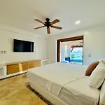 Residencia Frente Al Mar Con Jacuzzi Y Vista A La Playa