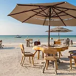 Mawimbi Boutique Hotel