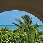 La Casa Del Sol, Beachfront Villa