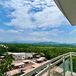 Bay View Grand Marina- 3 Bedrooms With Jacuzzi-602S