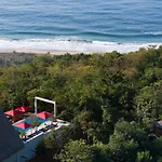 Cocolia Hotel
