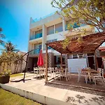 Hotel \