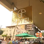 Hotel Grand One Plaza