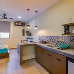 Studio Apartment Close To The Beach-Starlink Wifi