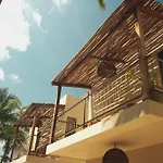 Nikau Hotel El Cuyo - Adults Only