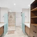 Siela 4 Bedroom Beachfront Apartment