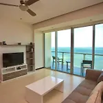 Apartment On The Beach! Infinity Pool