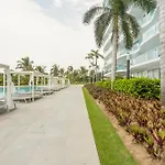 Maritima Playa Luxury Condo 6O