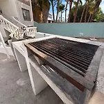 Shoreline Condo 5 Desert Oasis Free Wifi, Cool Ac