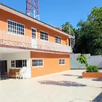 Hostal Tik Hall