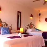Hotel Piedra Escondida