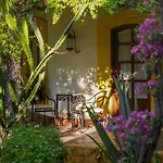 Hotel Hacienda Los Laureles
