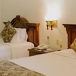 Hotel Hacienda Los Laureles
