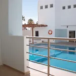 Costa Elegante Hotel & Suites