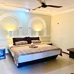 Hotel Green River