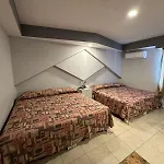Hotel Impala -Atras Del Ado