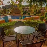 Las Glorias Apartment 104