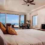 Playa Bonita Luxury Suites