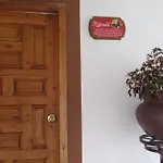 Hotel Casa De Vino