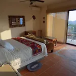 Casa Camila Zihuatanejo