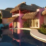 Cactus Escondido Villa