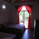 Hotel Y Suites Bugambilias
