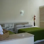 Boutique Hostal De Paola Hotel