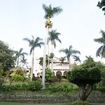 Hotel Jacarandas