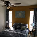 Fantastic & Cozy #6: Condo Close To The Beach