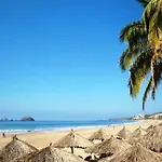 Villa 18 Con Playa 3 Recamaras Dentro De Hotel En Ixtapa