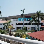 Isla Natura Beach Huatulco