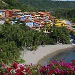 Playa Rosa Bungalows