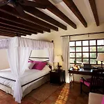 Guaycura Boutique Hotel Beach Club & Spa