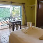 Sea Hawk Suites