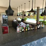 Peninsula 12 D