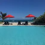 Luxury Home With Rooftop Steps Away From Beach By Olahola