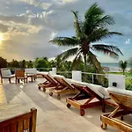 Hotel La Casa Cielo