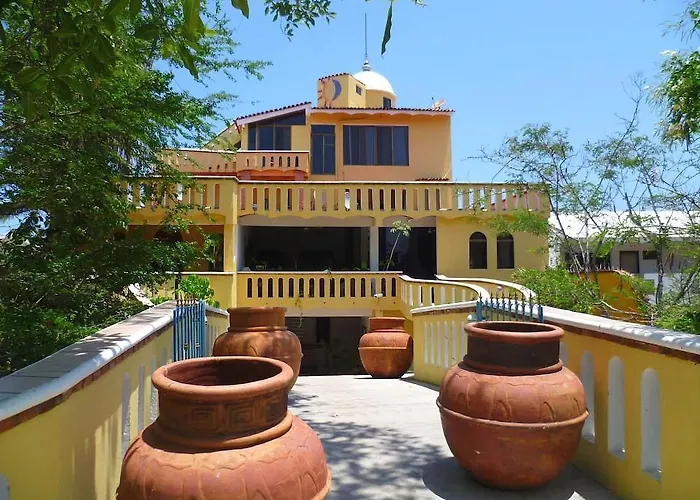 Villa Corona Del Mar Hotel And Bungalows