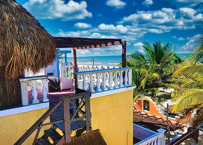 Beachfront Casa Maya Lodge
