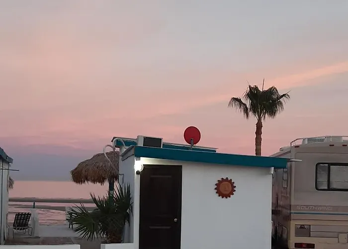 #7 Beach Front Private Room