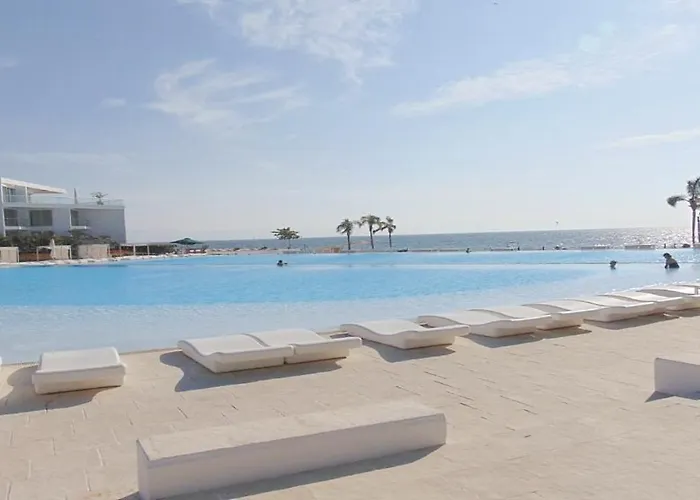 Amazing &Totally New!!! Aria Ocean Condo 306 By Kivoya