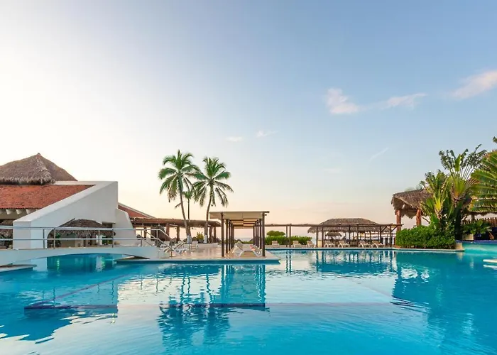 Park Royal Beach Ixtapa