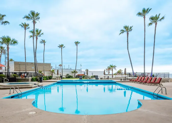 Beach Paradise Luxury Views Here