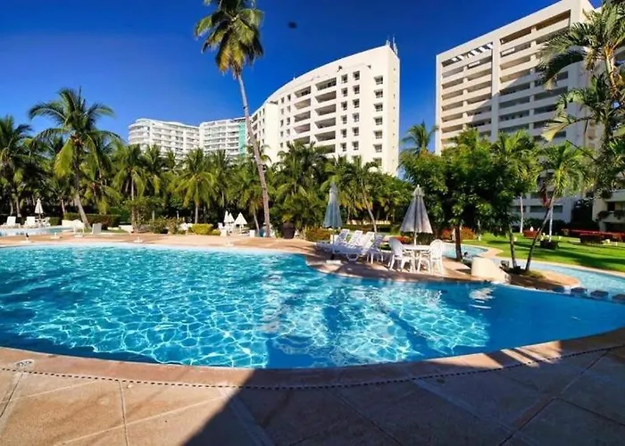 Renewed Beachfront 1Br Condo In Monarca Ixtapa