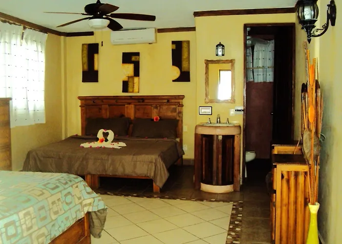 Tronco Bay Inn Resort