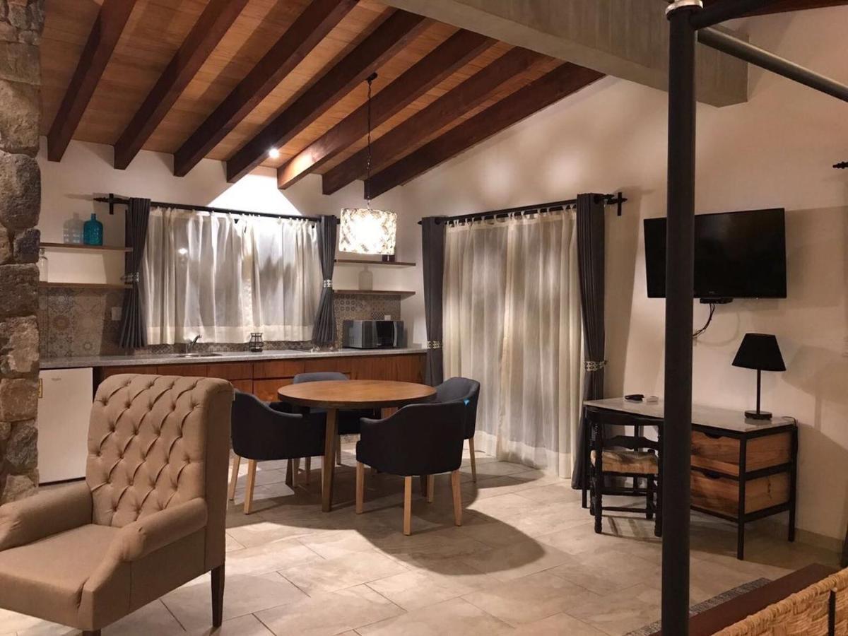 Amate Del Rio Hotel