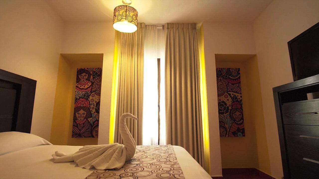 Hotel Santa Cruz Huatulco 4*