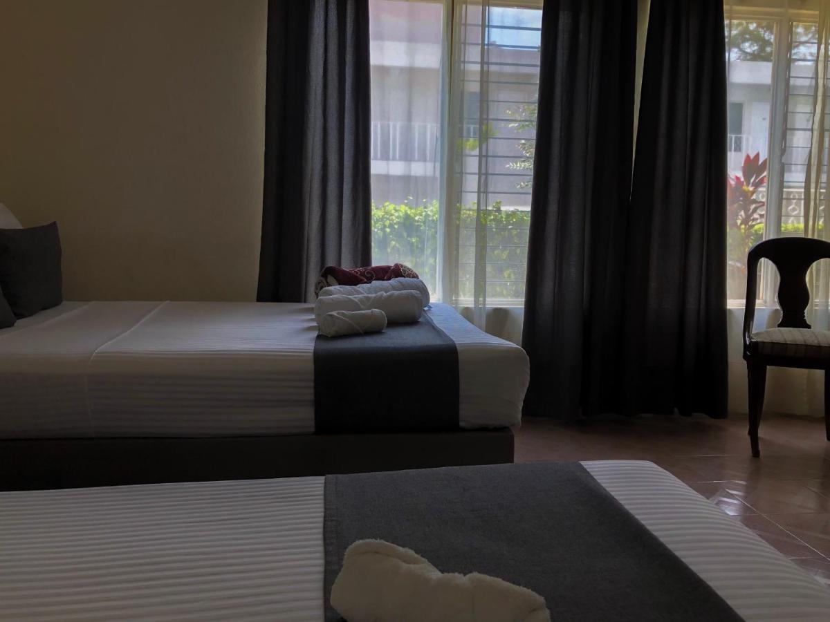 Hotel Aohom Santuario & 3*